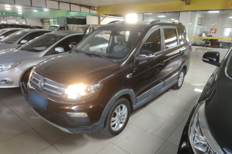 Used Dongfeng Fengon 370 2016 1.5L Manual Luxury Version SFG15-05 7 Seats