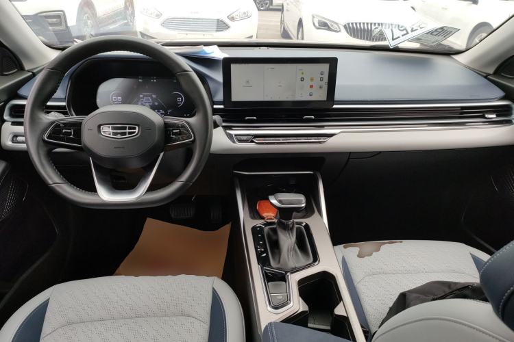 Used Geely Auto Emgrand 2022 4th Generation 1.5L CVT Flagship Model
