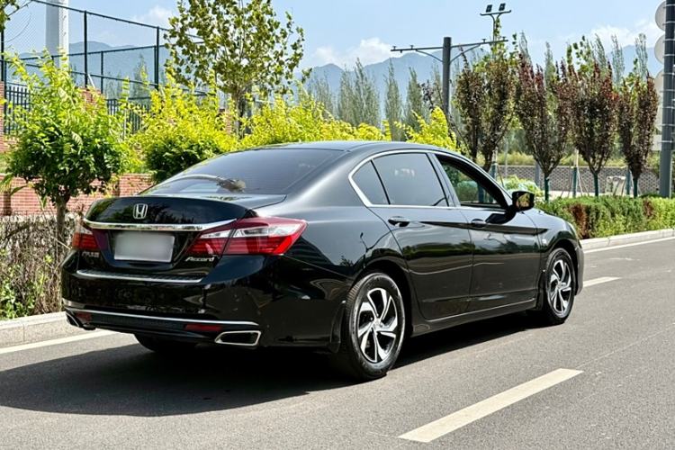 Used Honda Accord 2016 2.0L Comfort Edition
