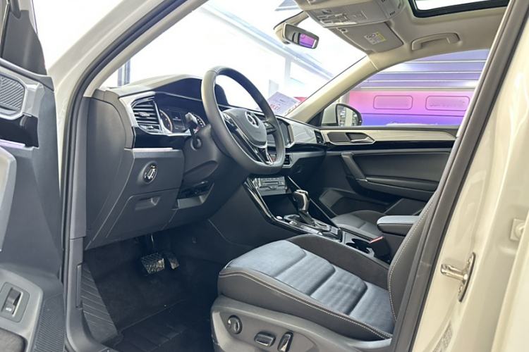 Used Volkswagen Tayron 2021 330TSI Two-Wheel Drive Luxury Smart Connectivity Version
