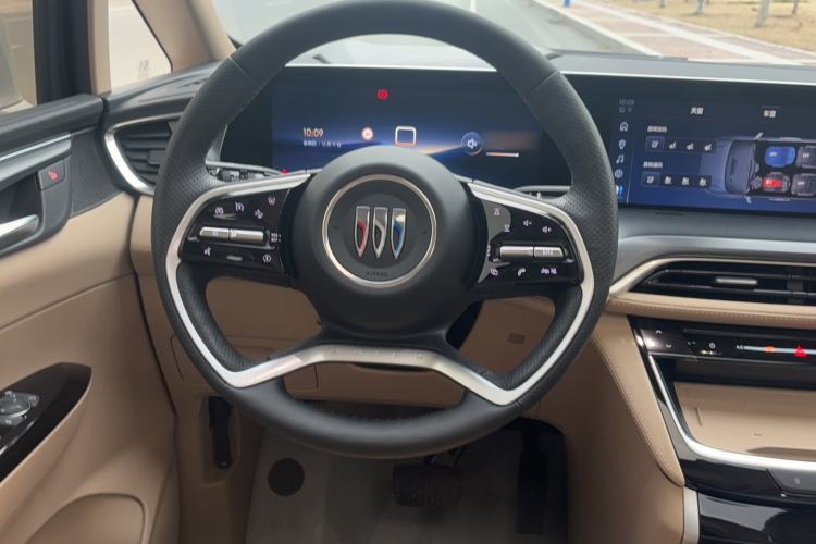 Used Buick GL8 New Energy 2025 Lu Shang Luxury Edition 7-Seater
