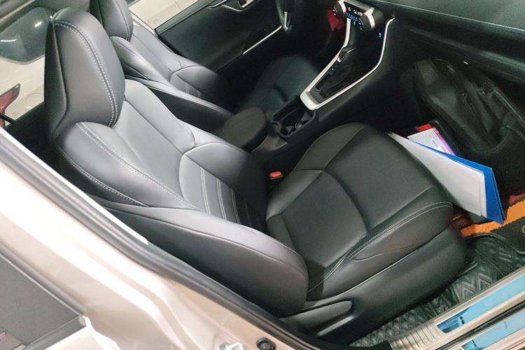 Used Toyota Wildlander 2022 2.0L CVT Two-Wheel Drive Luxury PLUS Edition
