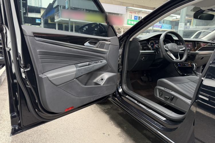 Used Volkswagen Passat 2025 Outstanding Model 330TSI Starry Elite Edition