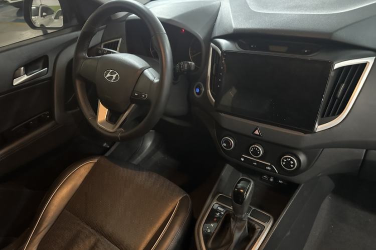 Used Hyundai ix25 2015 1.6L Automatic Two-Wheel Drive Smart GLS Trim
