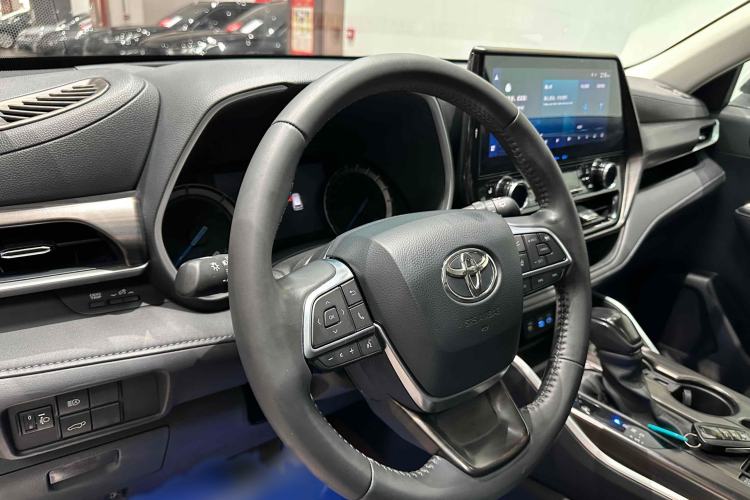 Used Toyota Highlander 2022 Dual-Engine 2.5L Two-Wheel Drive Prestige Edition 7-Seater
