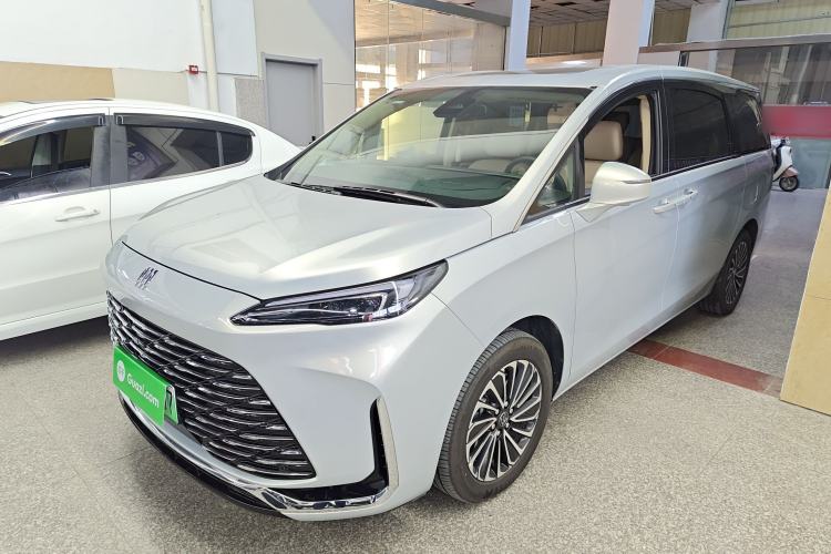 Used Buick GL8 New Energy 2025 Lu Shang Luxury Edition 7-Seater