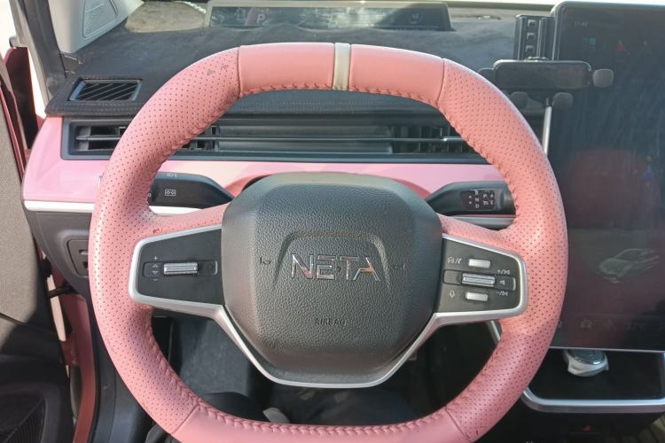 Used NETA V 2022 Chao 400 Lite Pink Custom Edition
