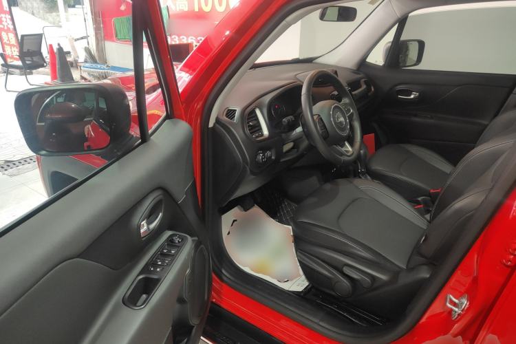 Used  Renegade 2021 220T Automatic Elite Edition