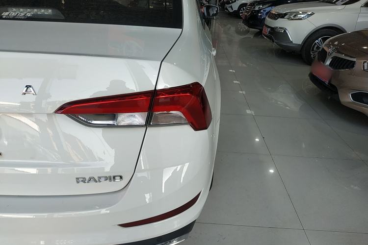 Used Skoda Rapid 2022 1.5L Automatic Comfort Edition
