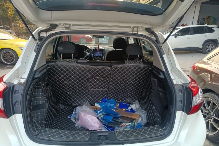 Used Nissan Tiida 2024 1.6L CVT Cool Dynamic Edition
