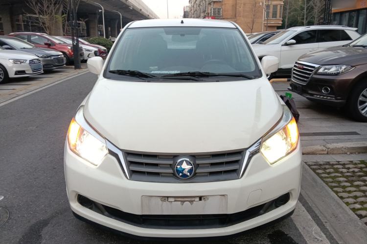 Used Venucia R50 2014 1.6L Manual Splendid Edition