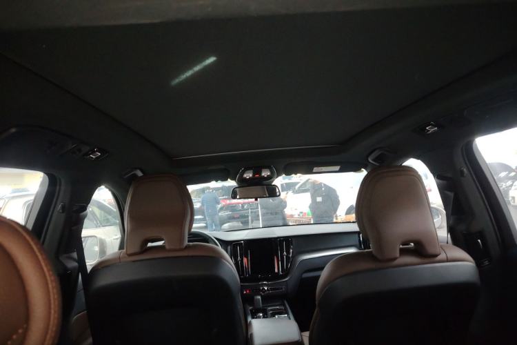 Used Volvo XC60 2025 B5 4x4 Smart Luxury Edition