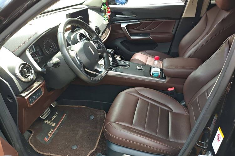 Used Wey VV5 2019 Upgraded Model 2.0T Two-Wheel Drive Ultra-Luxury Version China V Standard
