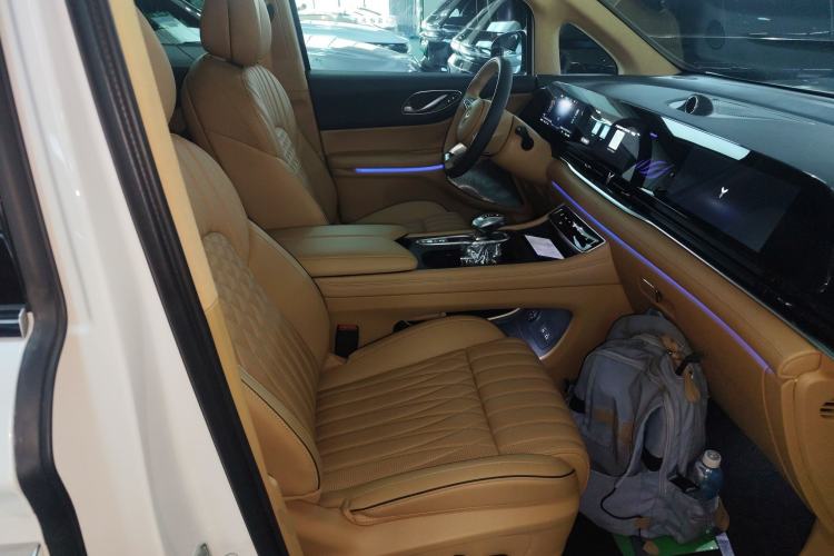 Used VOYAH Dream 2024 PHEV Ultra-Long Range Flagship Edition