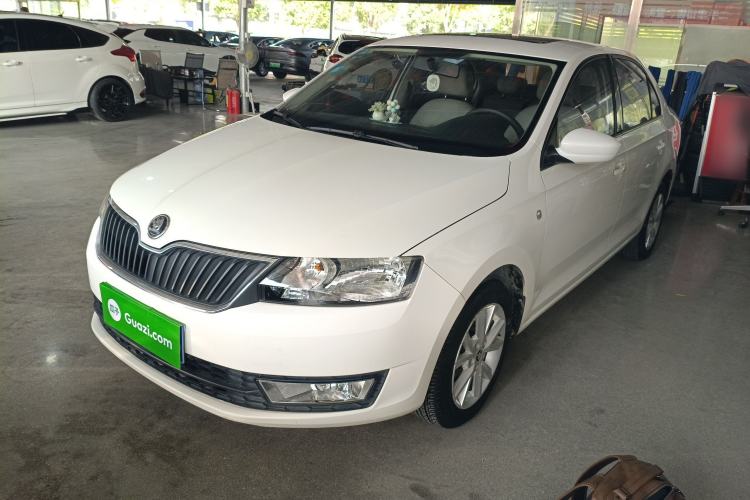 Used Skoda Rapid 2015 1.6L Automatic Smart Selection Model