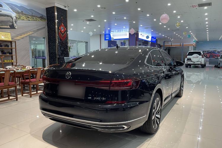 Used Volkswagen Passat 2023 330TSI Luxury Edition
