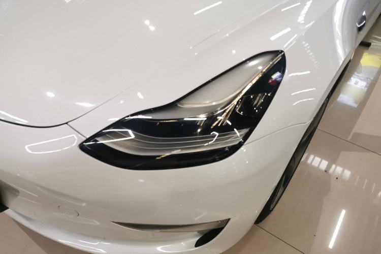 Used Tesla Model 3 2019 Long-Range All-Wheel-Drive Version
