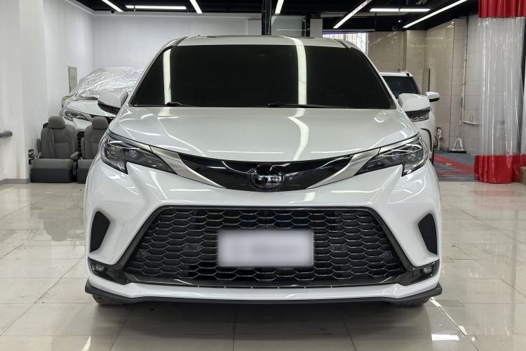Used Toyota Granvia 2024 2.5L Hybrid Prestige PLUS Four-Wheel Drive Version