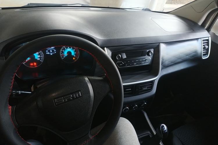 Used Jinbei Gold Hiace M Classic 2022 1.6L Engineering Lion Van 2 Seats