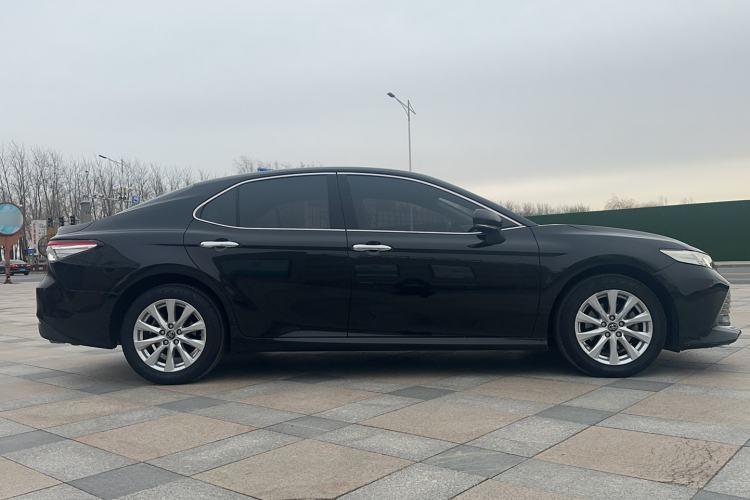 Used Toyota Camry 2018 2.0G Luxury Edition