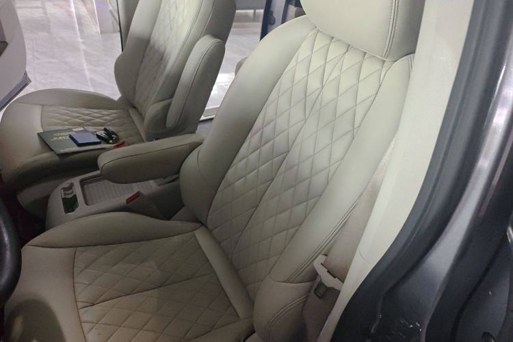 Used Buick GL8 2021 Land Cruiser Executive Class 652T Comfort Model
