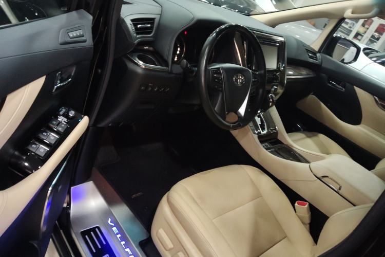 Used Toyota Vellfire 2019 Dual-Engine 2.5L HV Prestige Edition
