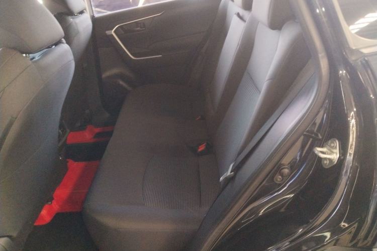 Used Toyota Wildlander 2022 Updated Version 2.0L CVT Two-Wheel Drive Leading Edition