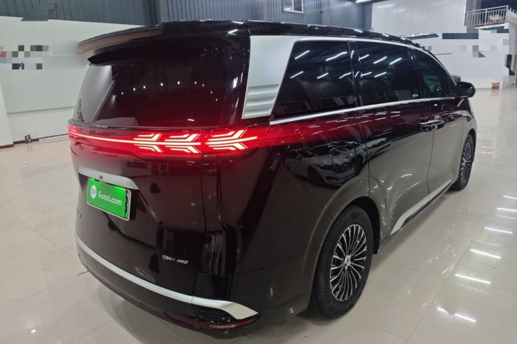 Used Denza D9 2024 DM-i 980 Four-Wheel Drive Prestige Model
