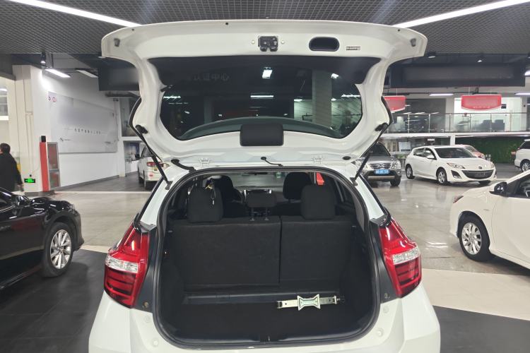 Used Toyota YARiS L 2016 Revised 1.5E CVT Charming Edition
