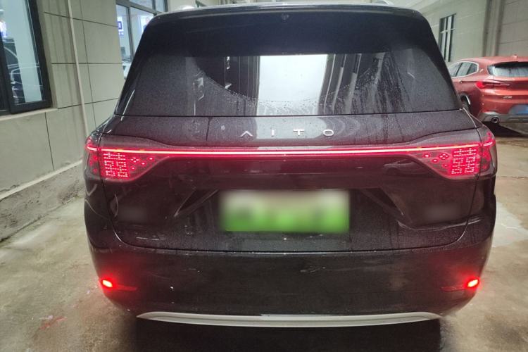 Used Hima AITO M9 2024 Range-Extended Ultra Version 52 kWh 5-Seater Model
