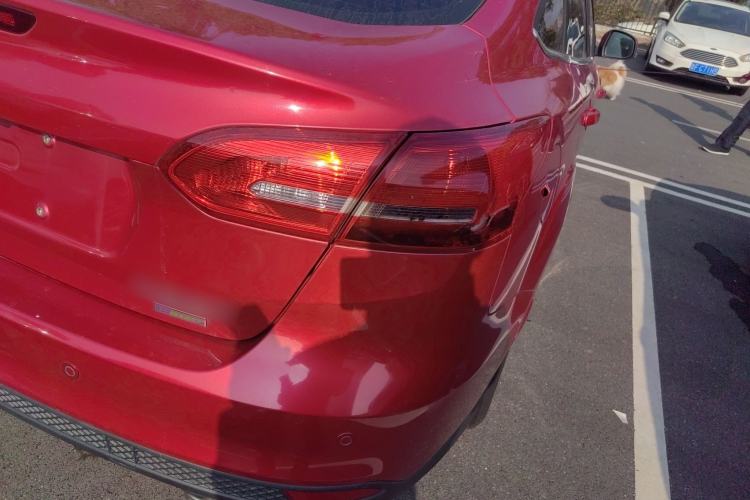 Used Ford Focus 2018 Sedan Classic EcoBoost 180 Automatic Elite Model