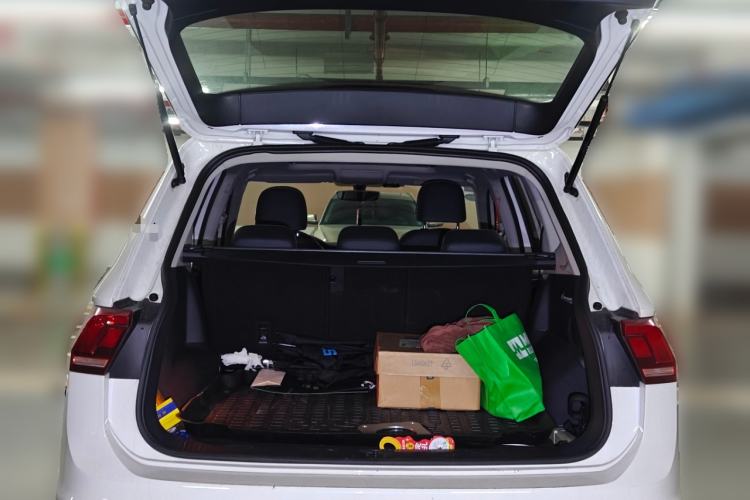 Used Volkswagen Tiguan L 2017 330TSI Automatic Two-Wheel Drive Luxury Edition
