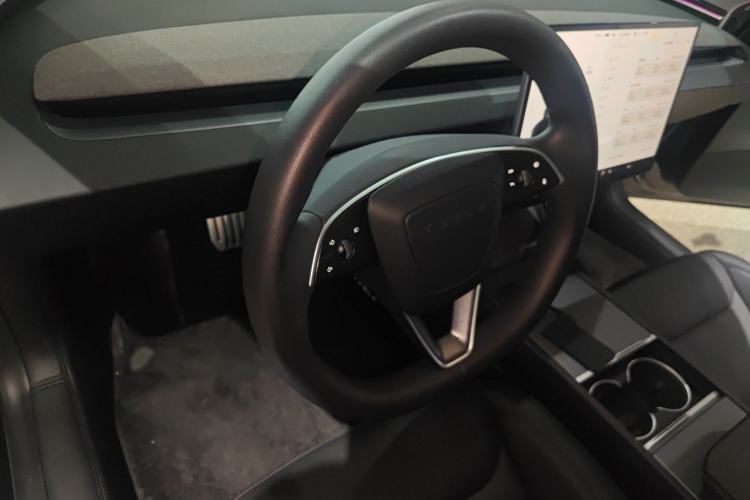 Used Tesla Model 3 2023 Long-Range All-Wheel-Drive Version
