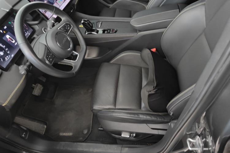 Used Lynk & Co 03 2023 1.5TD DCT JingPro
