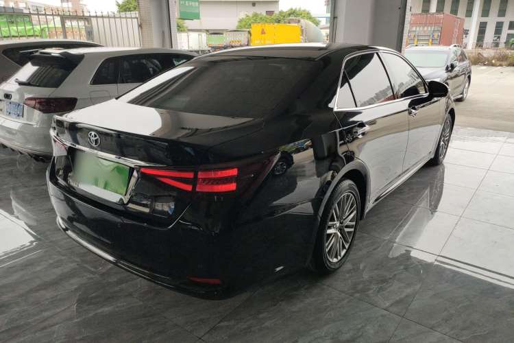 Used Toyota Crown 2017 2.0T Sport Edition
