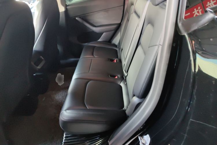 Used Tesla Model Y 2022 Rear-Wheel-Drive Version
