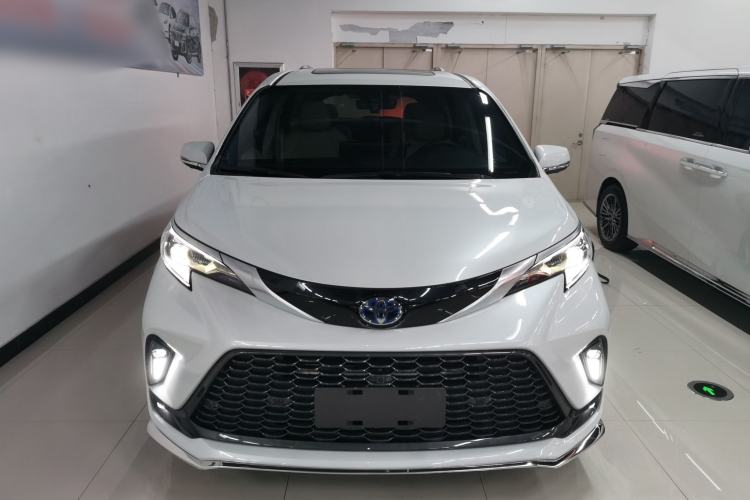 Used Toyota Granvia 2023 2.5L Hybrid Prestige PLUS Edition