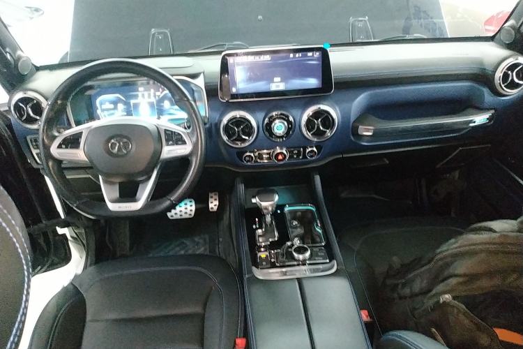 Used  BJ40 2019 PLUS 2.3T Automatic Four-Wheel Drive Premium Edition China VI
