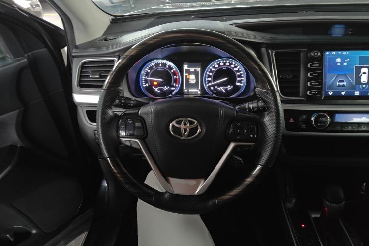 Used Toyota Highlander 2018 2.0T Four-Wheel Drive Luxury Version 7 Seats China VI Standard