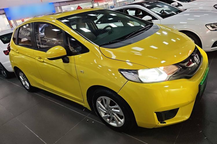 Used Honda Fit 2016 1.5L LXS CVT Comfort Sunroof Version
