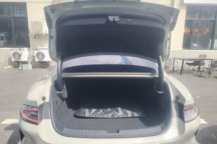 Used  SU7 2024 Rear-Drive Long-Range Intelligent Driving Version
