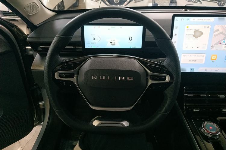 Used Wuling Xingguang 2024 Co-Creation Edition 510 Advanced Model
