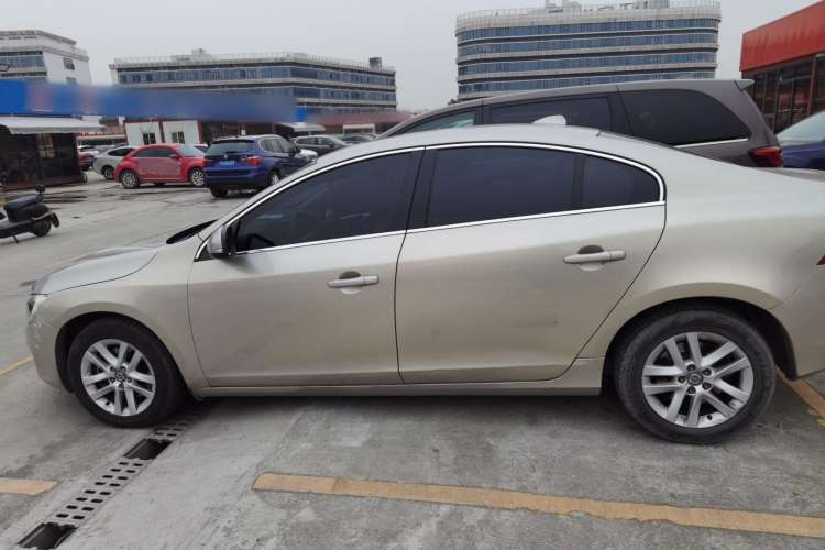 Used Volvo S60 2017 S60L T3 Smart Upgrade Edition
