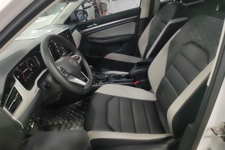 Used Volkswagen Bora 2023 300TSI DSG Prestige Edition
