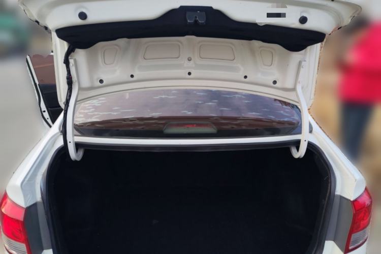 Used Kia K2 2015 Sedan 1.4L MT GLS