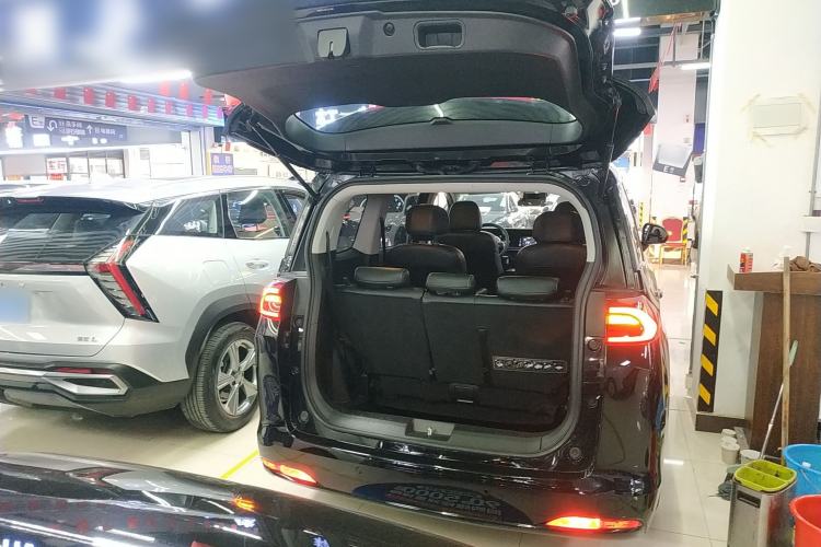 Used GAC Trumpchi M6 2023 PRO 270T DCT Elite Edition
