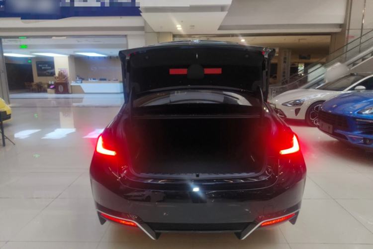 Used BMW i3 2023 eDrive 40 L Midnight Sports Package
