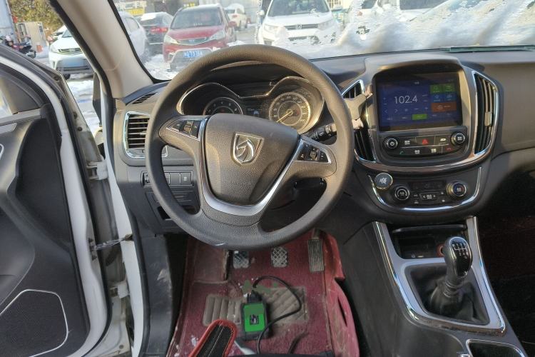 Used Baojun 560 2016 1.8L Manual Elite Version
