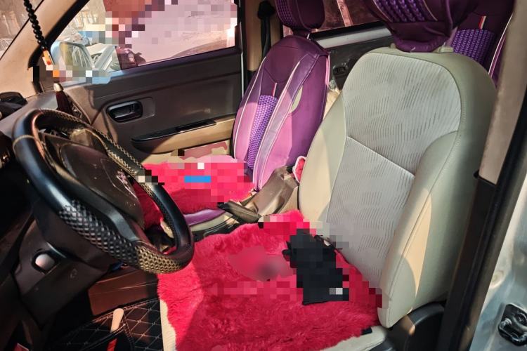 Used Wuling Rongguang V 2018 1.5L Standard Version
