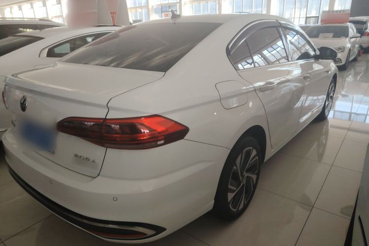 Used Volkswagen Bora 2023 300TSI DSG Prestige Edition
